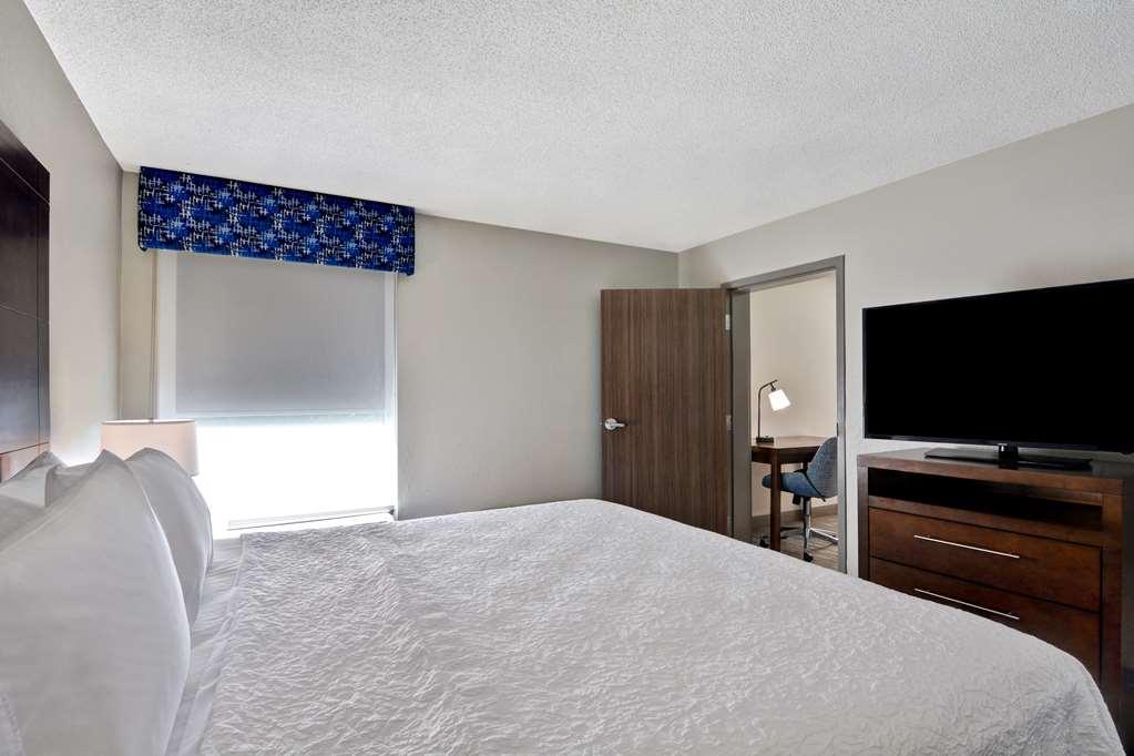 Hampton Inn Greenwood Bilik gambar