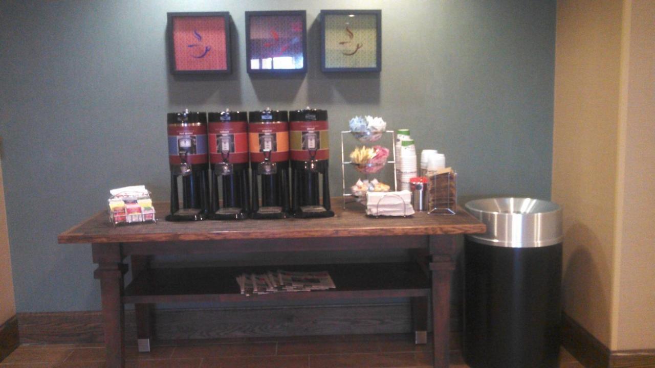 Hampton Inn Greenwood Luaran gambar